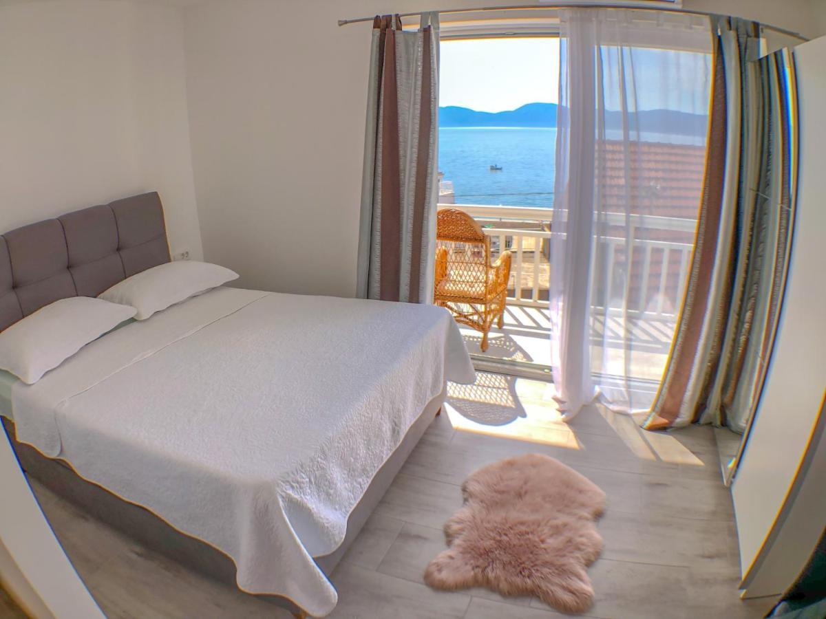 Apartments By The Sea Gradac, Makarska - 13181 Gradac  Esterno foto