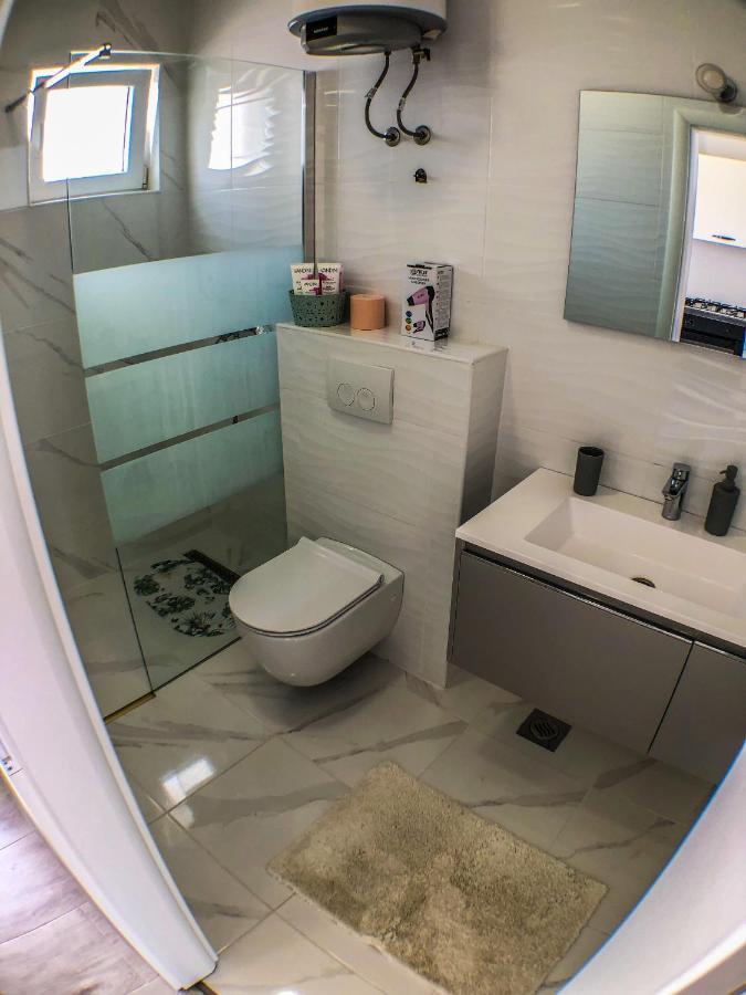Apartments By The Sea Gradac, Makarska - 13181 Gradac  Esterno foto